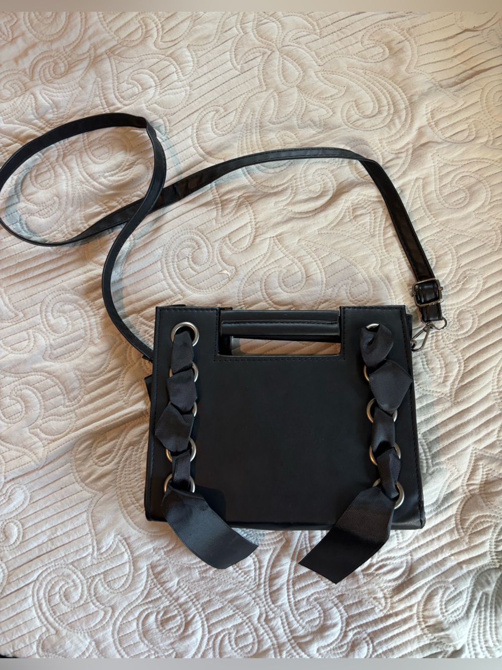 Black Women’s Crossbody Bag with Braided Ribbon Accent